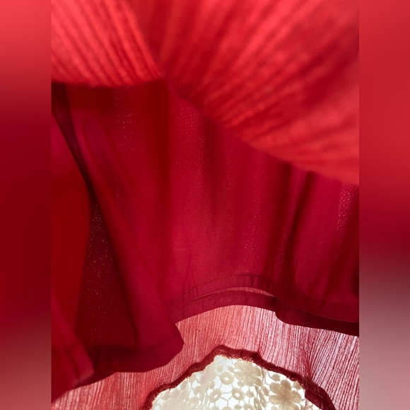 Umgee Rust color with cream crochet trim - Picture 7 of 9